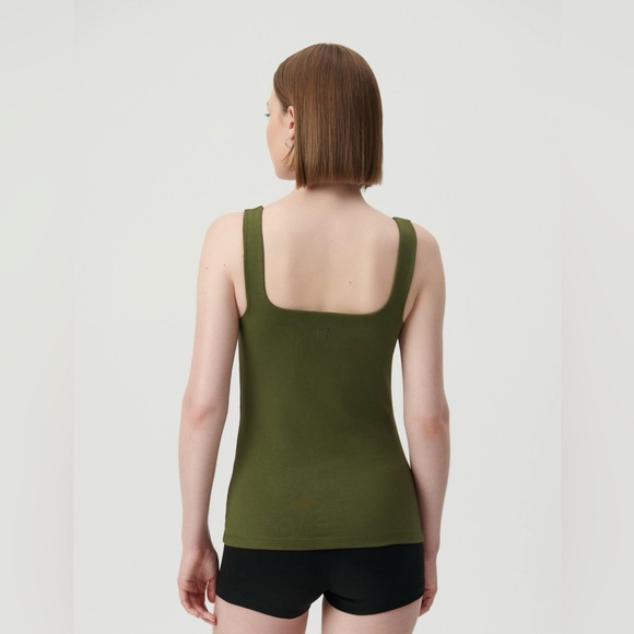 Mustt Have Bettie Tank Top. - Picture 3 of 5